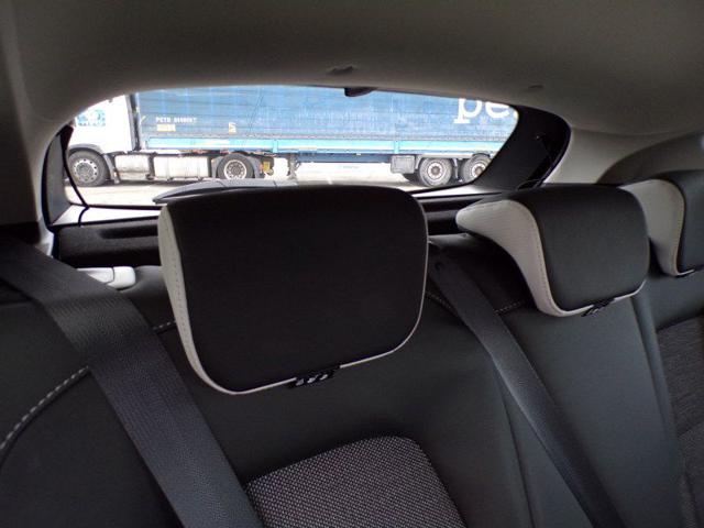 RENAULT Captur usata, con Schermo multifunzione interamente digitale