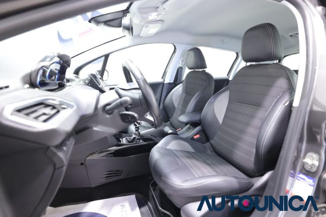 PEUGEOT 2008 usata, con Autoradio