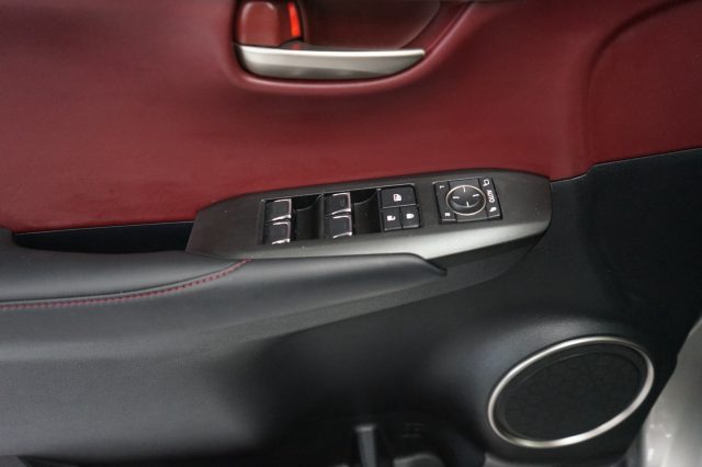 LEXUS NX 300h usata, con Riconoscimento dei segnali stradali