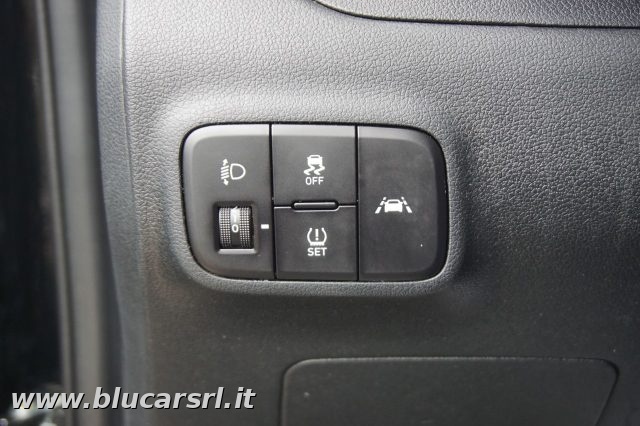 HYUNDAI i10 usata 17