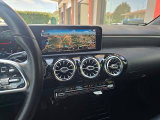 MERCEDES-BENZ A 200 usata, con Freno di stazionamento elettrico