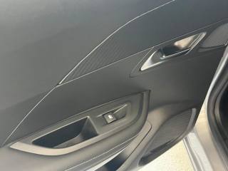 PEUGEOT 2008 usata, con Autoradio digitale