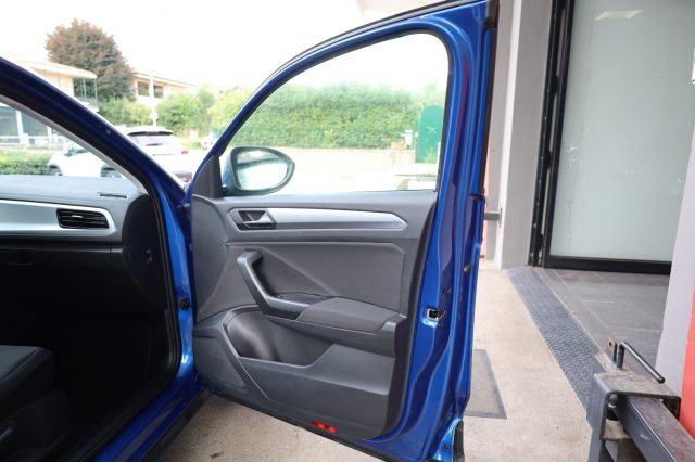 VOLKSWAGEN T-Roc usata 127