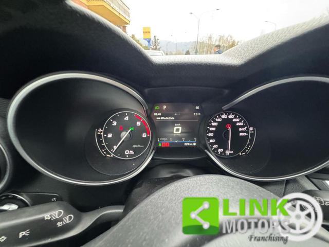 ALFA ROMEO Stelvio usata, con Fari Xenon