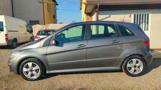 MERCEDES-BENZ B 180 usata, con Autoradio