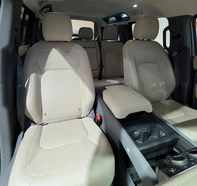 LAND ROVER Defender usata, con Controllo automatico clima