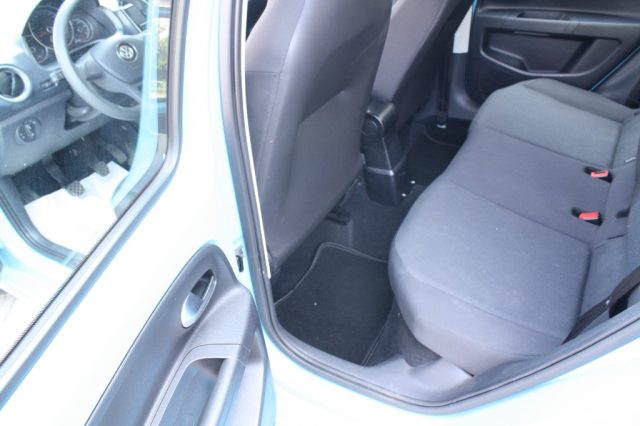 VOLKSWAGEN up! usata, con ESP