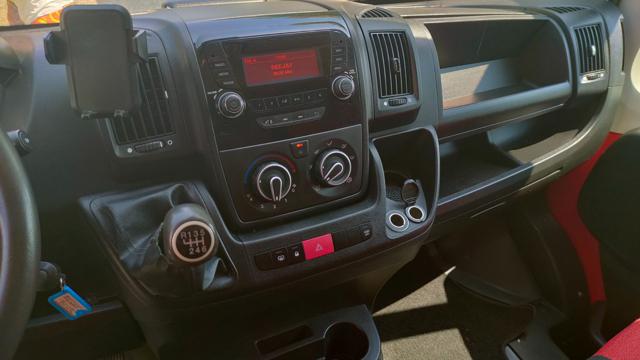PEUGEOT Boxer usata, con Bluetooth
