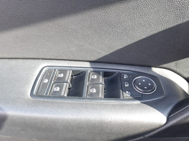 RENAULT Captur usata, con Sistema di navigazione