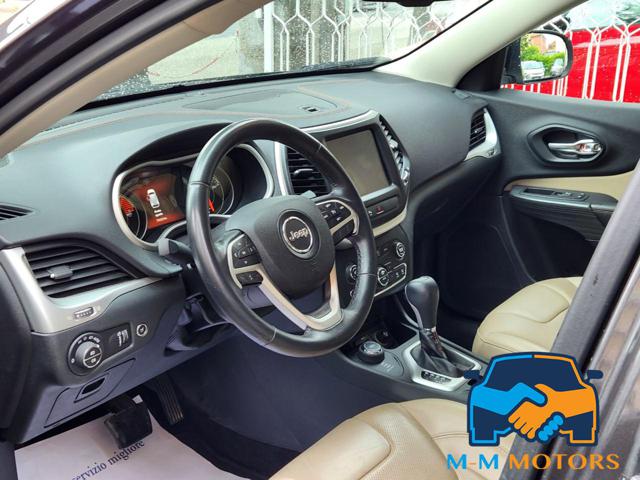 JEEP Cherokee usata, con Autoradio