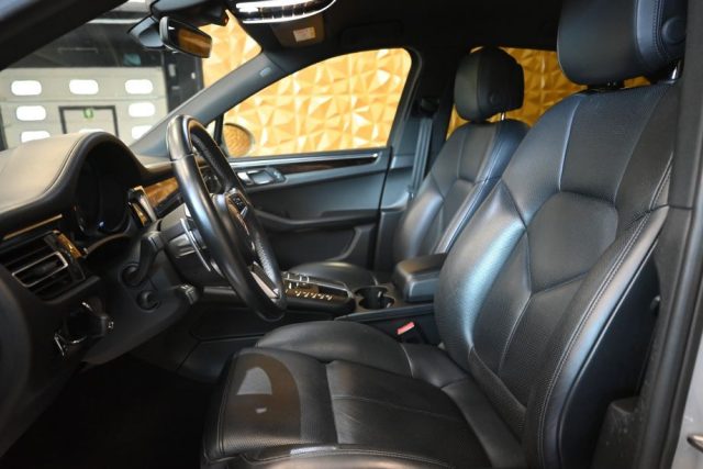 PORSCHE Macan usata 23