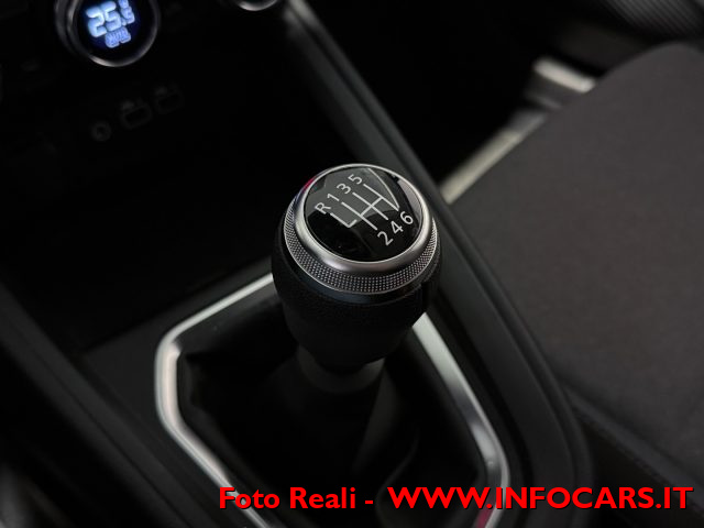 MITSUBISHI Colt usata, con USB