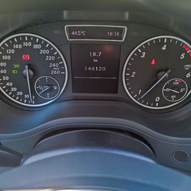 MERCEDES-BENZ B 180 usata, con USB