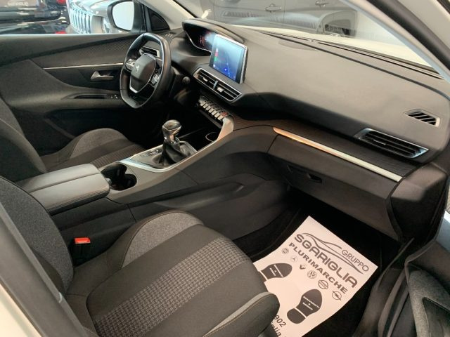 PEUGEOT 3008 usata, con Fari Xenon