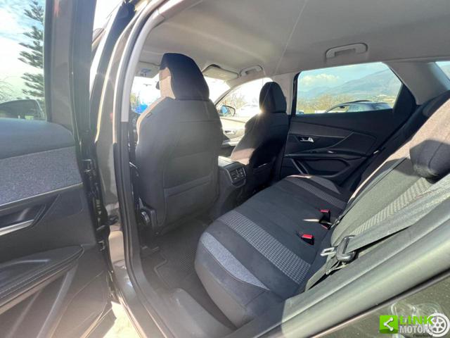 PEUGEOT 3008 usata, con Touch screen
