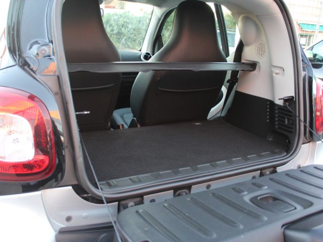 SMART ForTwo usata, con Volante multifunzione