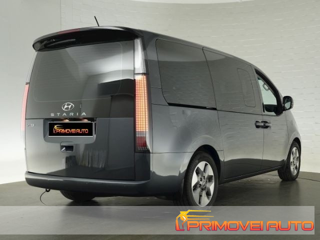 HYUNDAI Staria usata, con ESP