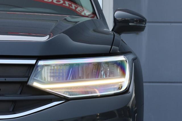 VOLKSWAGEN Tiguan usata, con Sensore di luce