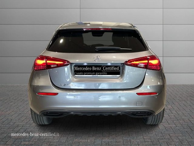 MERCEDES-BENZ A 250 usata, con Alzacristalli elettrici