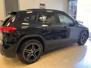 MERCEDES-BENZ GLA 200 usata, con Airbag