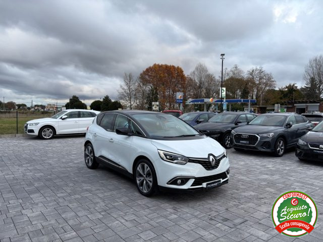 RENAULT Scenic usata, con Autoradio