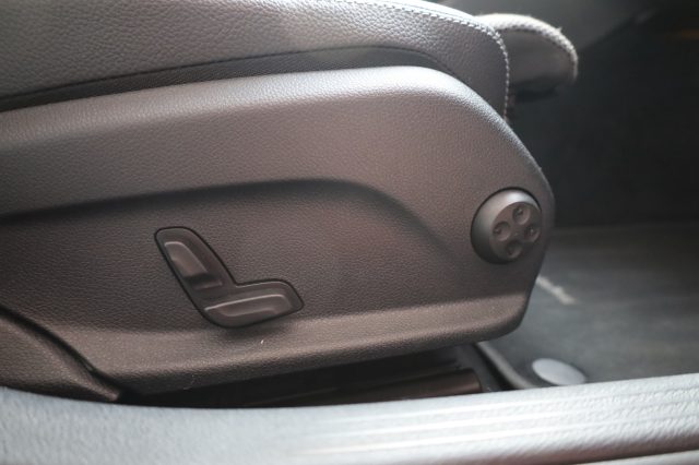 MERCEDES-BENZ C 200 usata 100