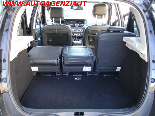 RENAULT Scenic usata 12