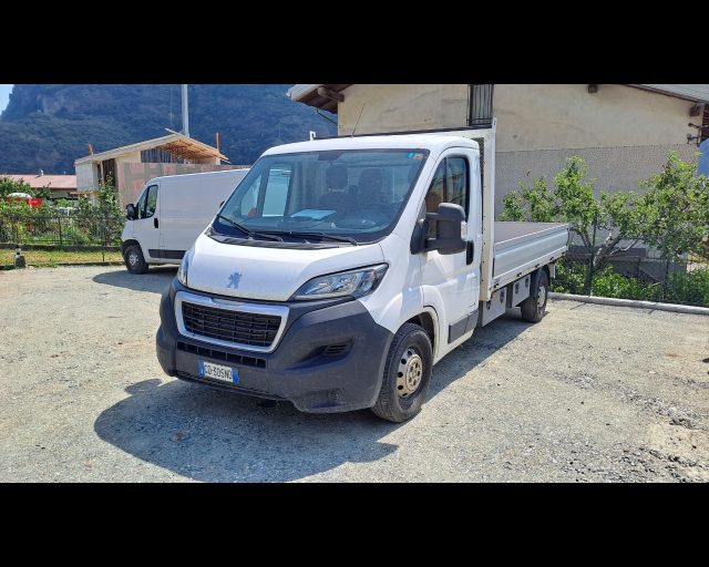 PEUGEOT Boxer usata, con ABS
