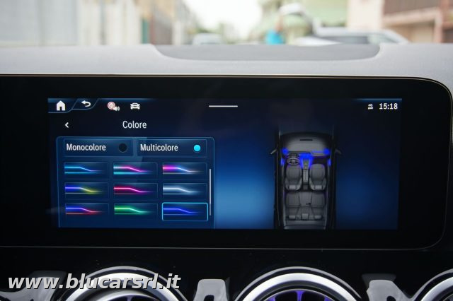 MERCEDES-BENZ GLA 200 usata, con Specchietti laterali elettrici