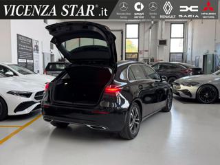 MERCEDES-BENZ A 180 usata, con USB