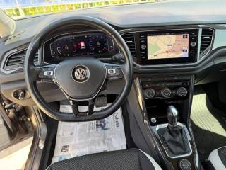 VOLKSWAGEN T-Roc usata, con Autoradio digitale