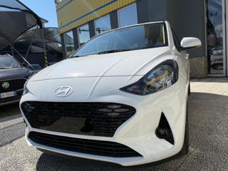 HYUNDAI i10 usata, con Park Distance Control