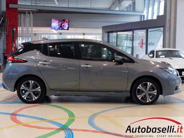 NISSAN Leaf usata, con Touch screen