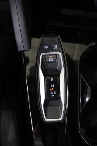 AUDI Q5 usata, con Autoradio digitale
