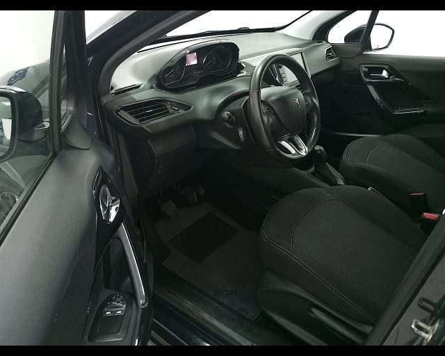 PEUGEOT 208 usata 10