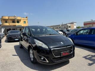 PEUGEOT 5008 usata, con Airbag laterali