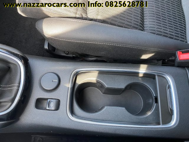 OPEL Astra usata, con Autoradio digitale