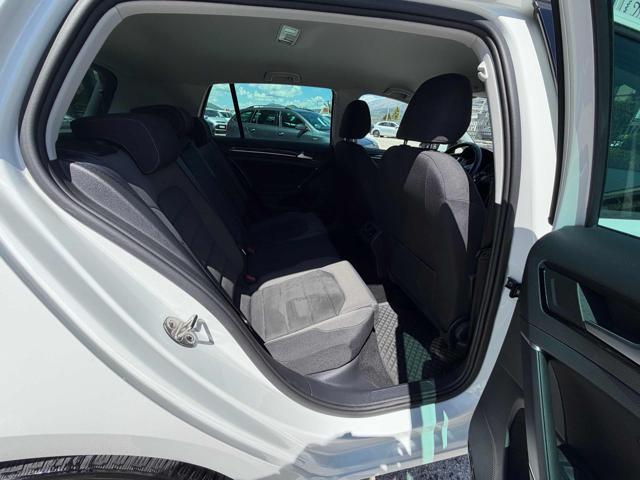 VOLKSWAGEN Golf usata, con Autoradio digitale