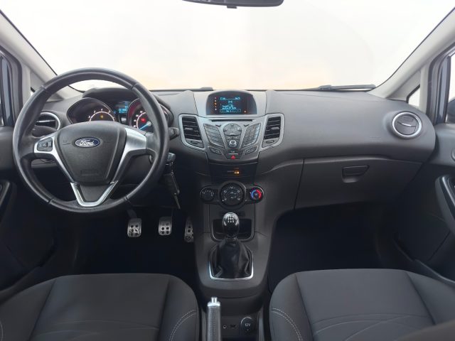 FORD Fiesta usata, con Boardcomputer