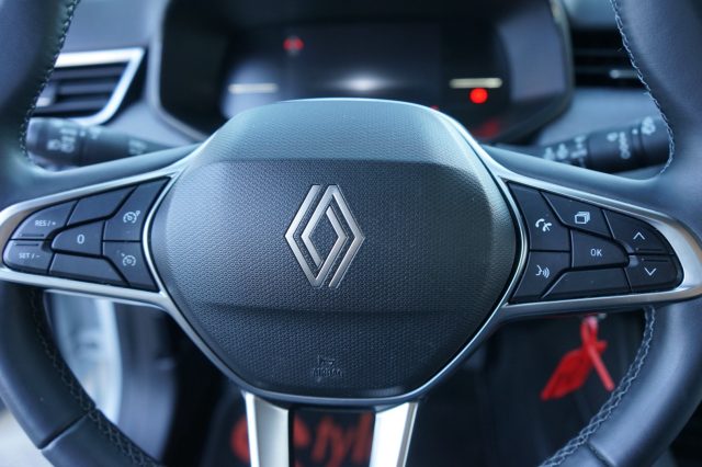 RENAULT Clio usata, con Airbag testa