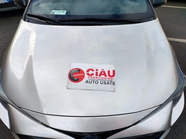 TOYOTA Corolla usata, con Fari LED