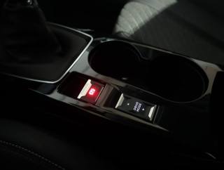 PEUGEOT 208 usata, con Specchietti laterali elettrici