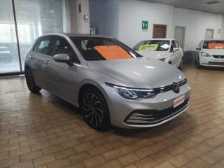 VOLKSWAGEN Golf 1.0 eTSI EVO Life DSG 17