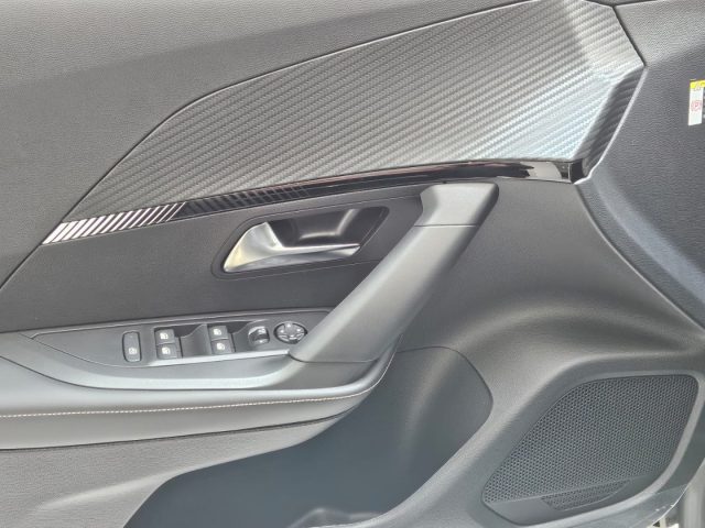 PEUGEOT 2008 usata, con Lettore CD