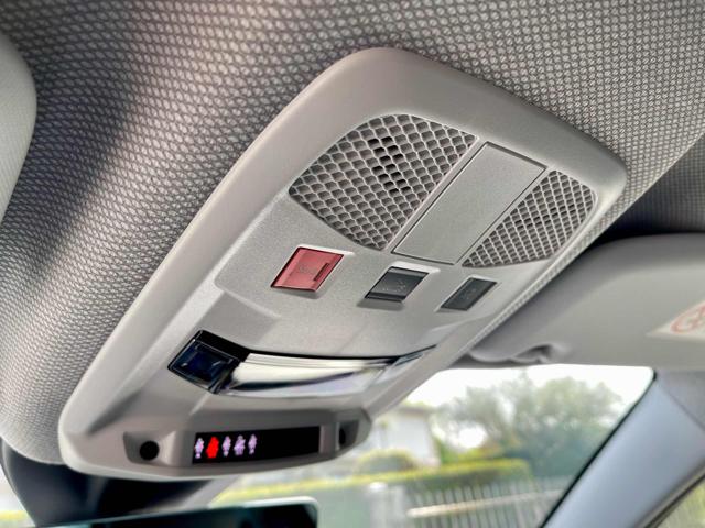JEEP Avenger usata, con MP3