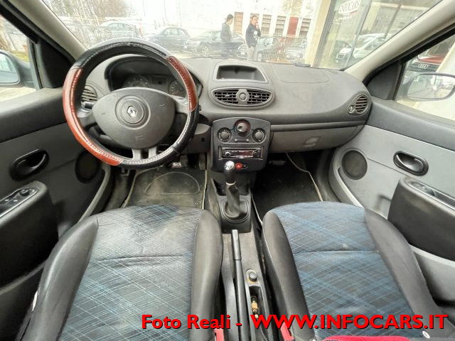 RENAULT Clio usata 14
