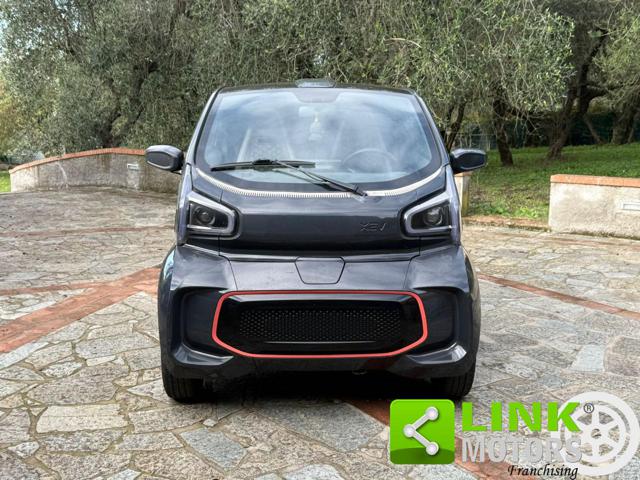 XEV Yoyo usata, con Bluetooth