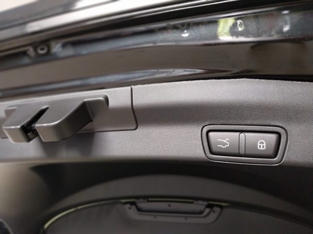 ALFA ROMEO Stelvio usata, con Touch screen