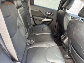 JEEP Cherokee usata, con Autoradio