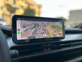 JEEP Avenger usata, con USB